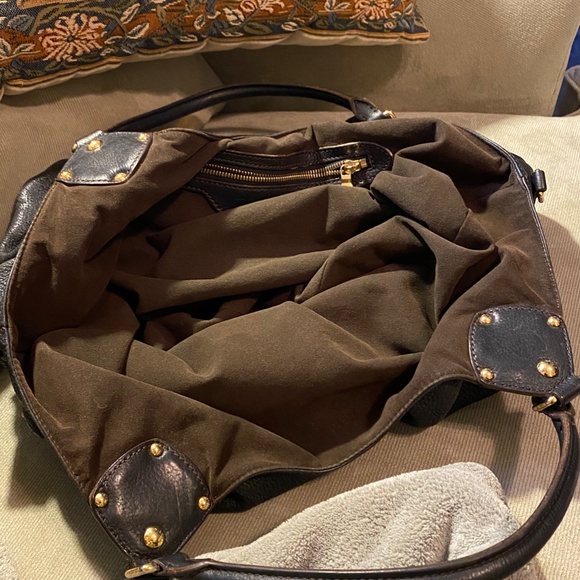 Louis Vuitton Mahina Leather Large Hobo Bag - Picture 4 of 11